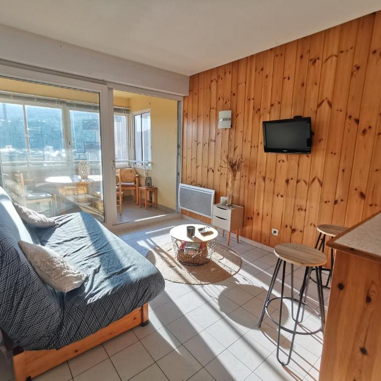 Appartement T2 en résidence, centre ville d'Embrun - Appartement 1 Chambre - 1