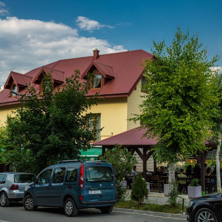 Apartments-Rooms Stara Varos - Three-Bedroom Apartment - 31