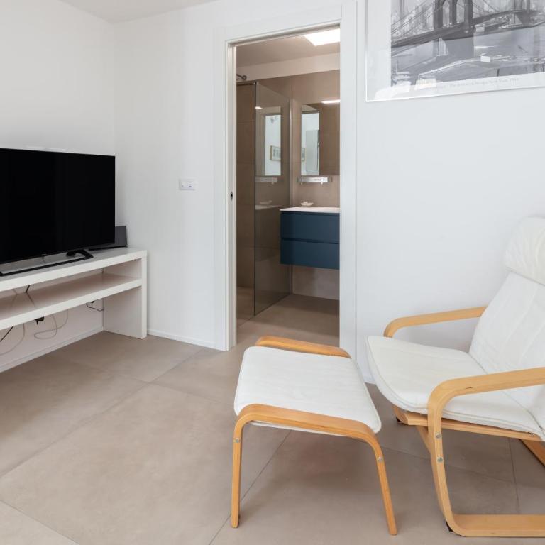 EcoLoft Apartment - Best Choice - by Host4U - One-Bedroom Apartment - 13