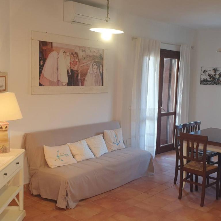 Capo Figari 15, Appartamento spazioso nel centro di Golfo Aranci con terrazza, Wi-Fi, parcheggio gratuito - Appartamento con 2 Camere da Letto - 1