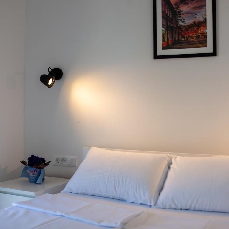 Pansion Hukić B&B - Standardna Dvokrevetna Soba sa Bračnim Krevetom - 7