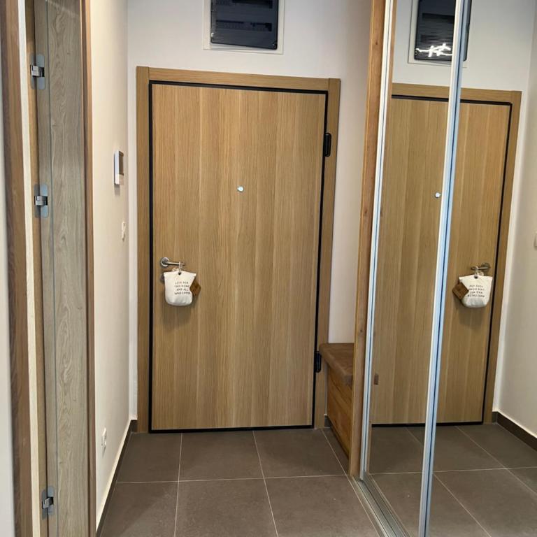 White Homes 16 - Master Quart - Studio Apartment with Balcony - 6