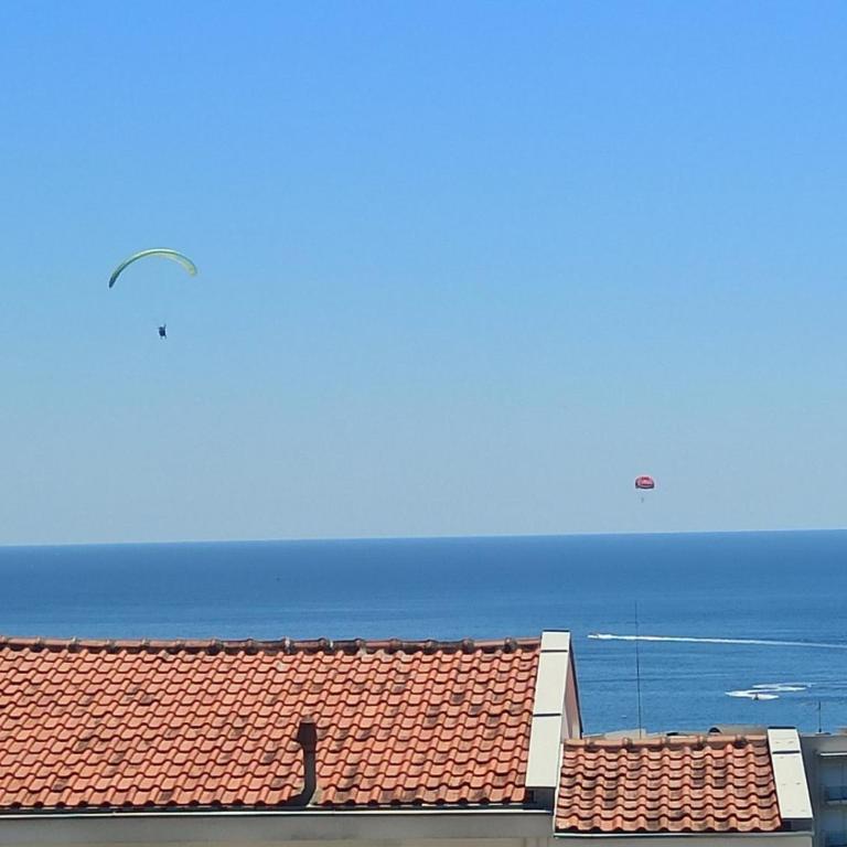Two-bedroom apartment with parking and sea view - Two-Bedroom Apartment with Balcony and Sea View - 20