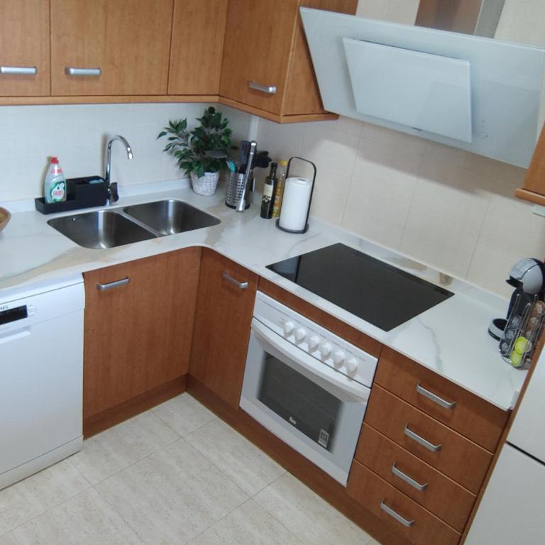 6Beds Salou - Apartamento de 3 dormitorios - 10