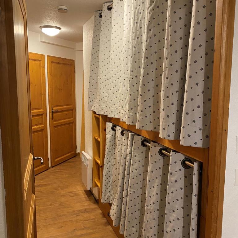 Grand Panorama T2 avec piscine aux pieds des télécabines - Appartement - 24