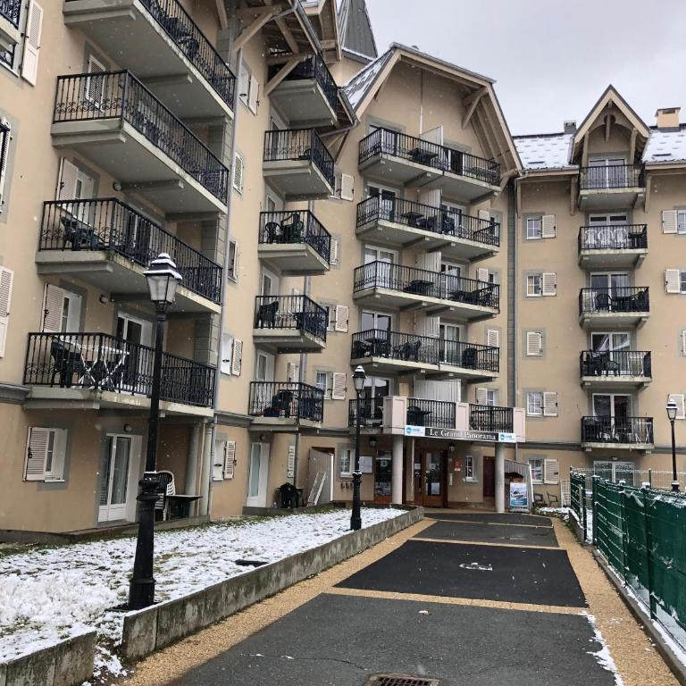 Grand Panorama T2 avec piscine aux pieds des télécabines - Appartement - 44