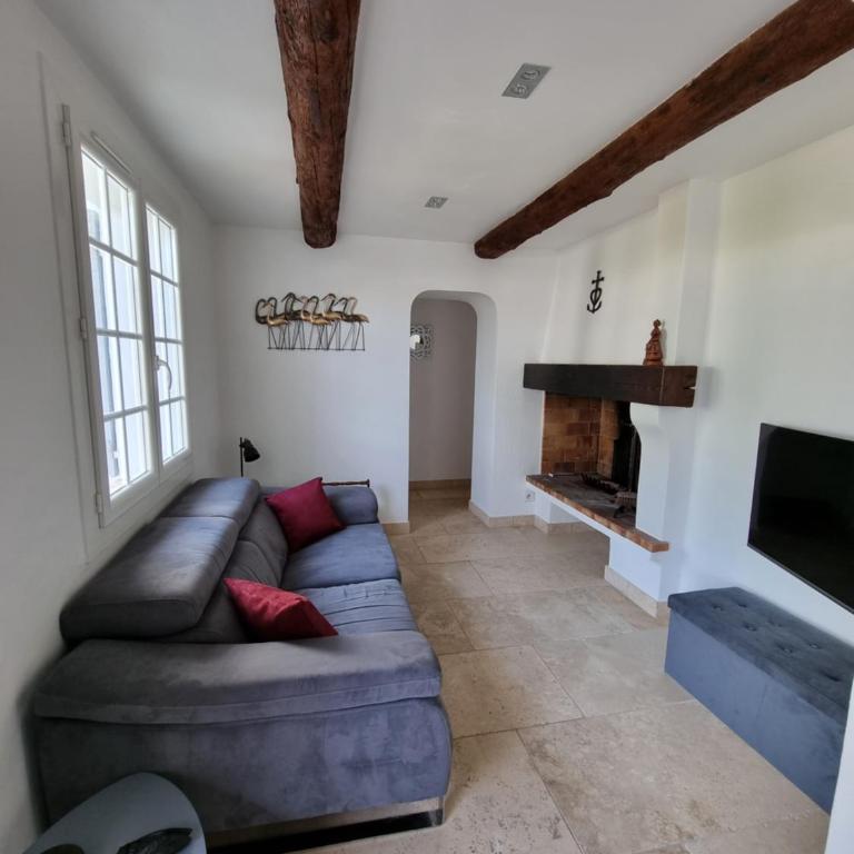 Domaine du Soleil Couchant - Three-Bedroom House - 7