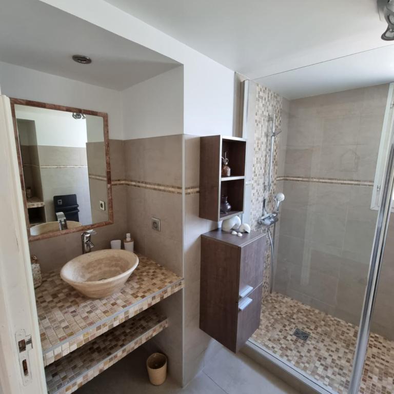 Domaine du Soleil Couchant - Four-Bedroom House - 13