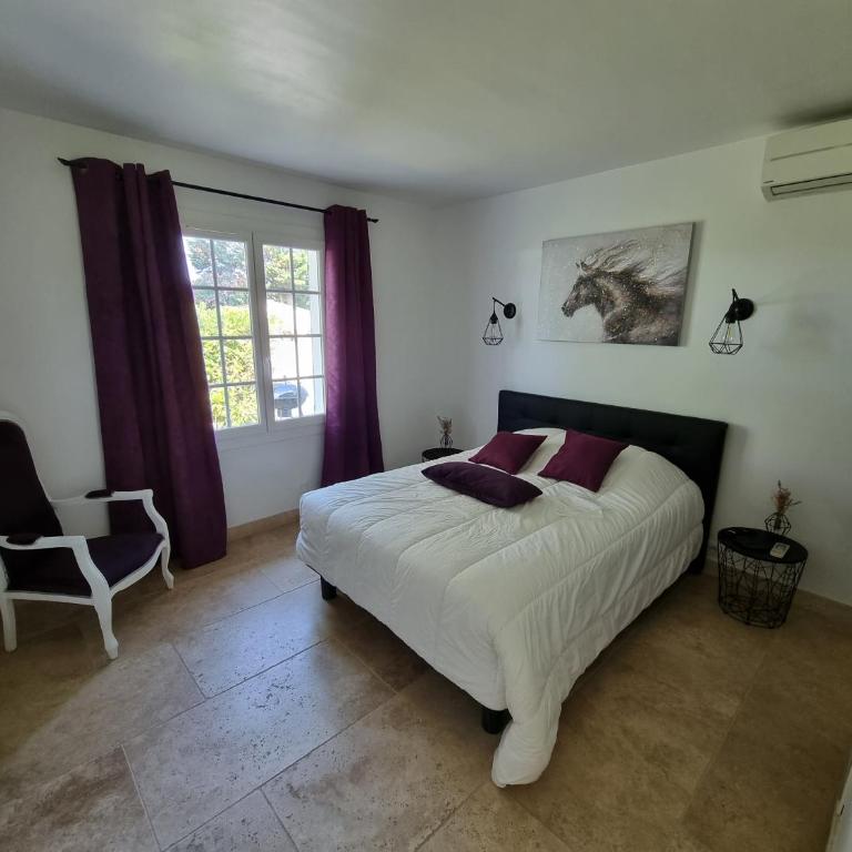 Domaine du Soleil Couchant - Four-Bedroom House - 11