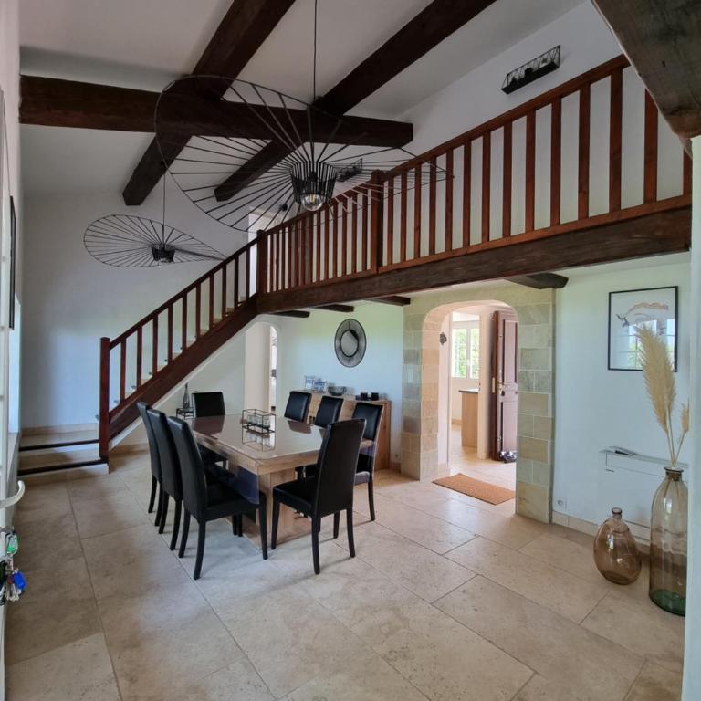 Domaine du Soleil Couchant - Four-Bedroom House - 2