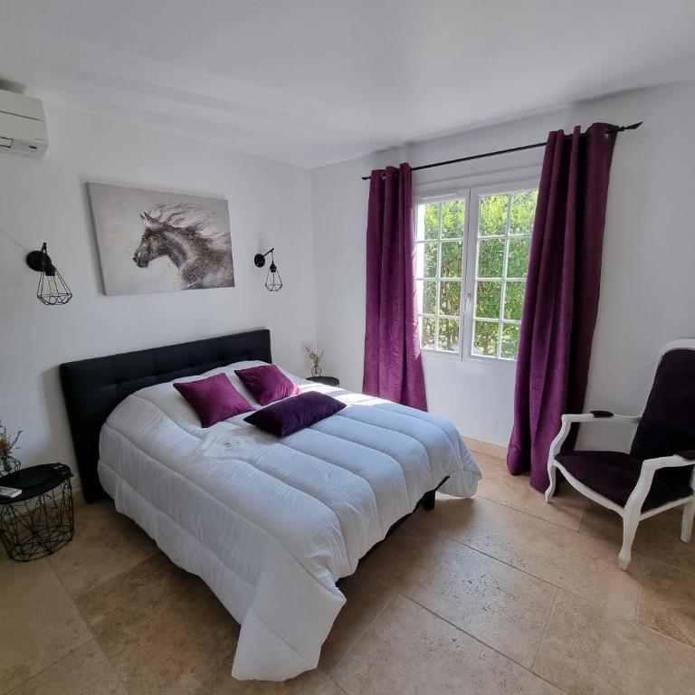 Domaine du Soleil Couchant - Four-Bedroom House - 12