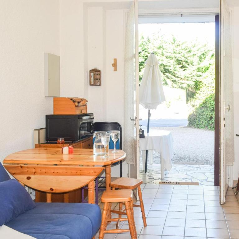1 Bedroom Beach Front Apartment In Royan - Appartement 1 Chambre - 3