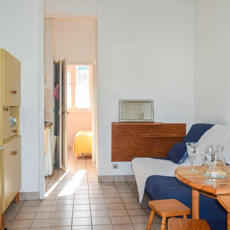 1 Bedroom Beach Front Apartment In Royan - Appartement 1 Chambre - 4