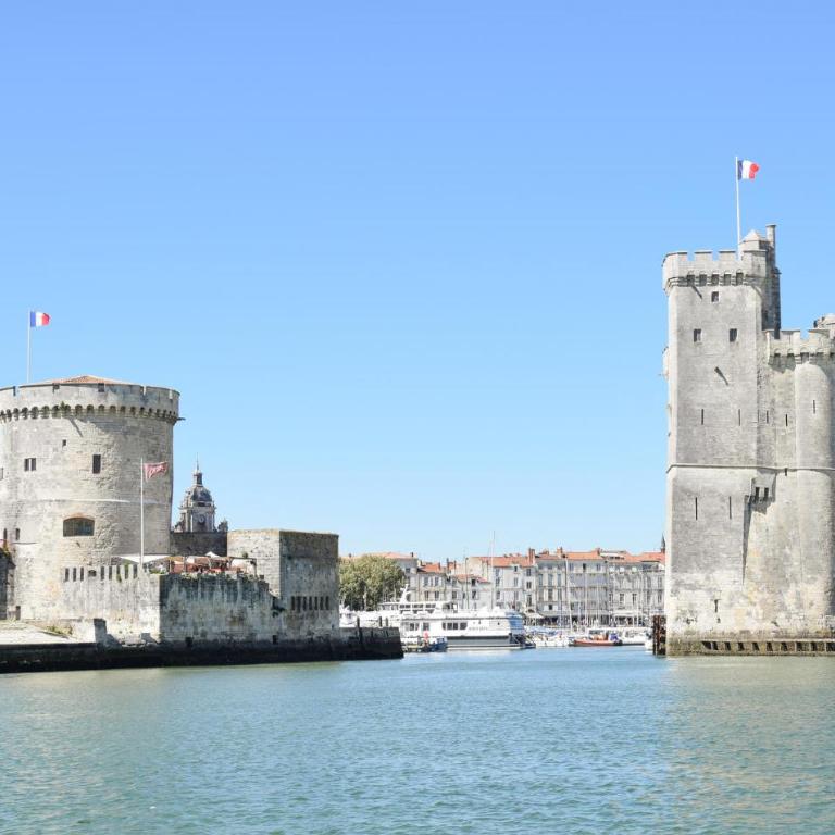 1 Bedroom Beach Front Apartment In Royan - Appartement 1 Chambre - 14