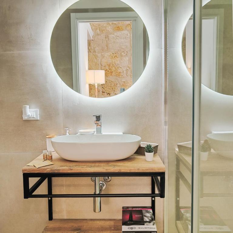 Dimora Carella Ai 5Venti - Double Room with Balcony - 5