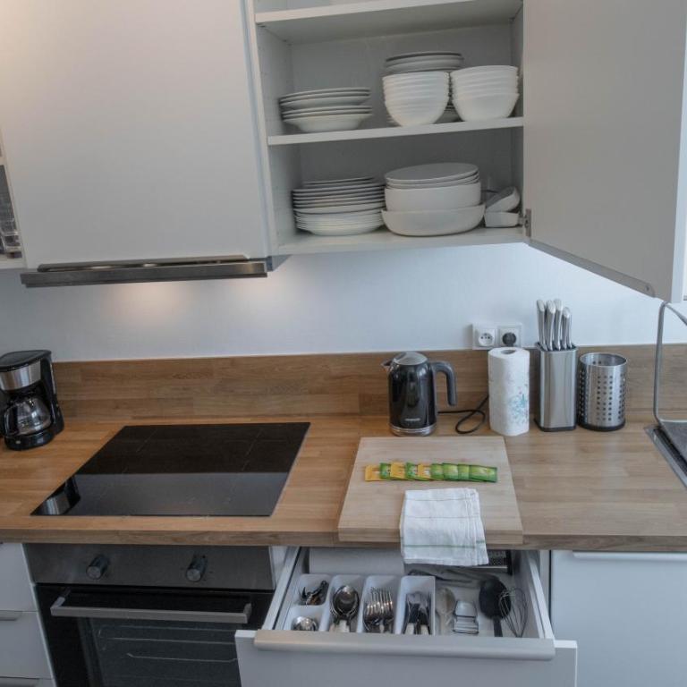 Spacieux appartement avec Balcons, 4 chambres, espace & confort, Centre Gare - Apartment - 7
