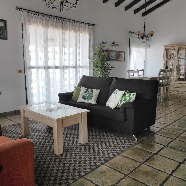 CERCADO DEL MEDIO, CHALET con PISCINA PRIVADA - Villa con piscina privada - 6