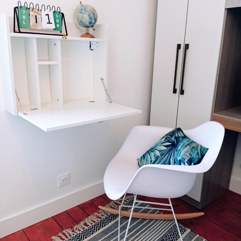 Irziana - Au jardin d'Henriville - Chambre Double avec Salle de Bains Privative - 8