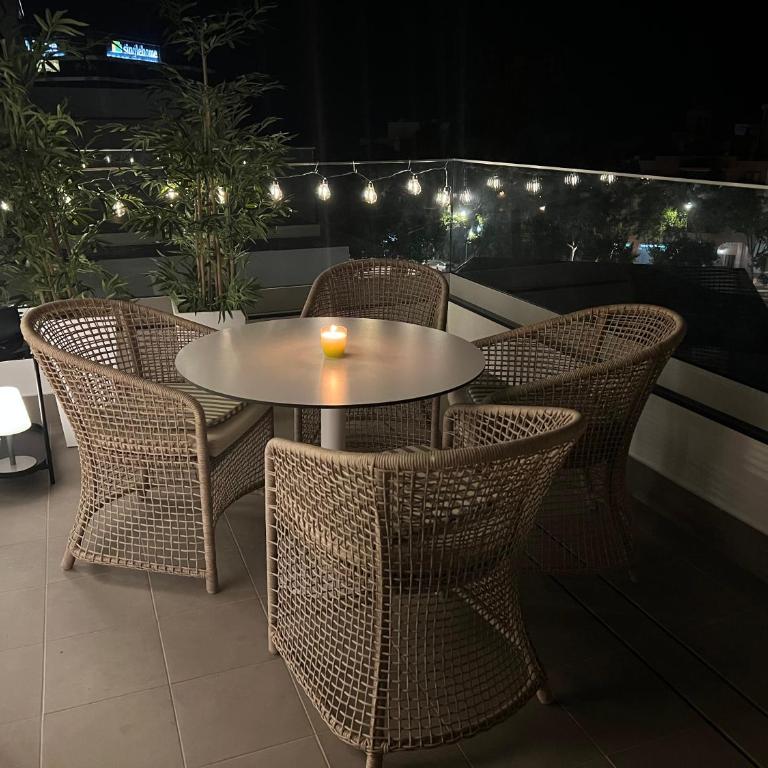 New build modern ap 4 min walk to the beach and Marbella old town - Apartamento de 2 dormitorios - 22