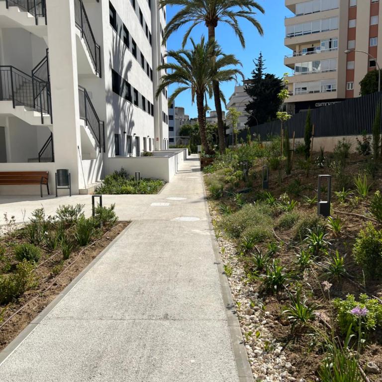 New build modern ap 4 min walk to the beach and Marbella old town - Apartamento de 2 dormitorios - 34