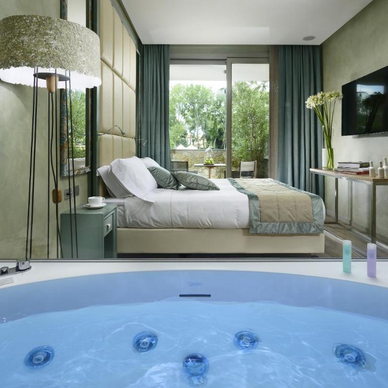 Ville Sull'Arno - Preferred Hotels & Resorts - Deluxe Double Room with Arno View - 3