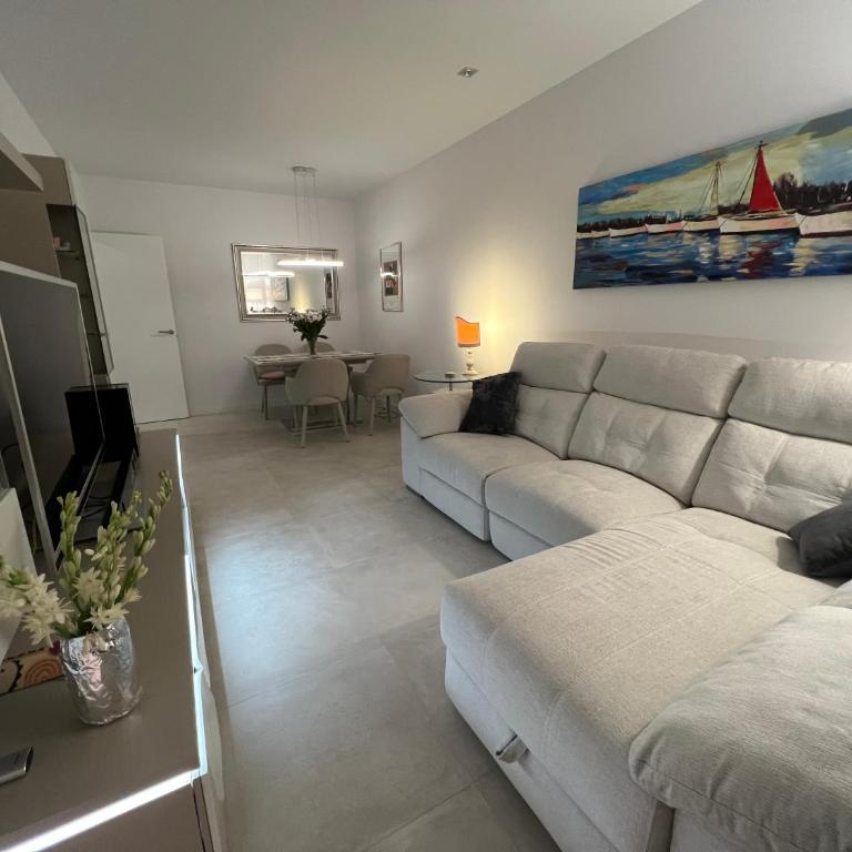 New build modern ap 4 min walk to the beach and Marbella old town - Apartamento de 2 dormitorios - 10
