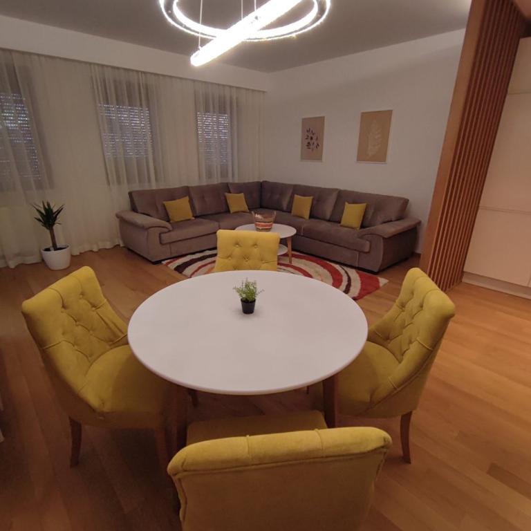 Ahmetspahic Home - Apartman sa 3 Spavaće Sobe - 3