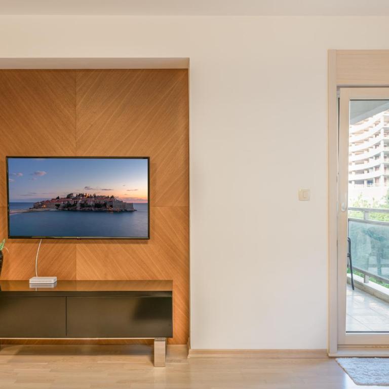 Fontana Mediteran Properties - One-Bedroom Apartment - 9
