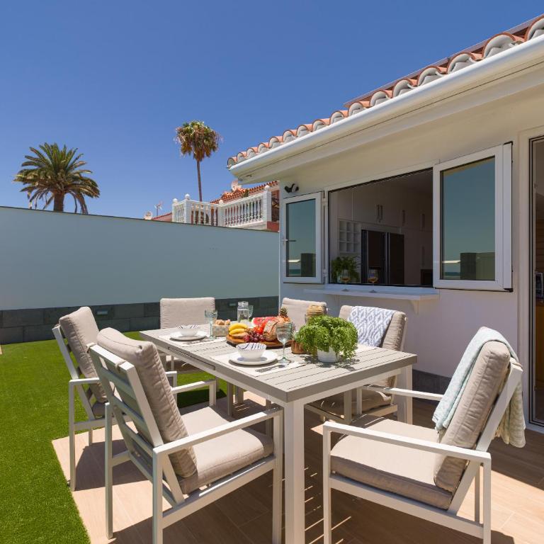 Villa Isabel - Three-Bedroom Villa - 22