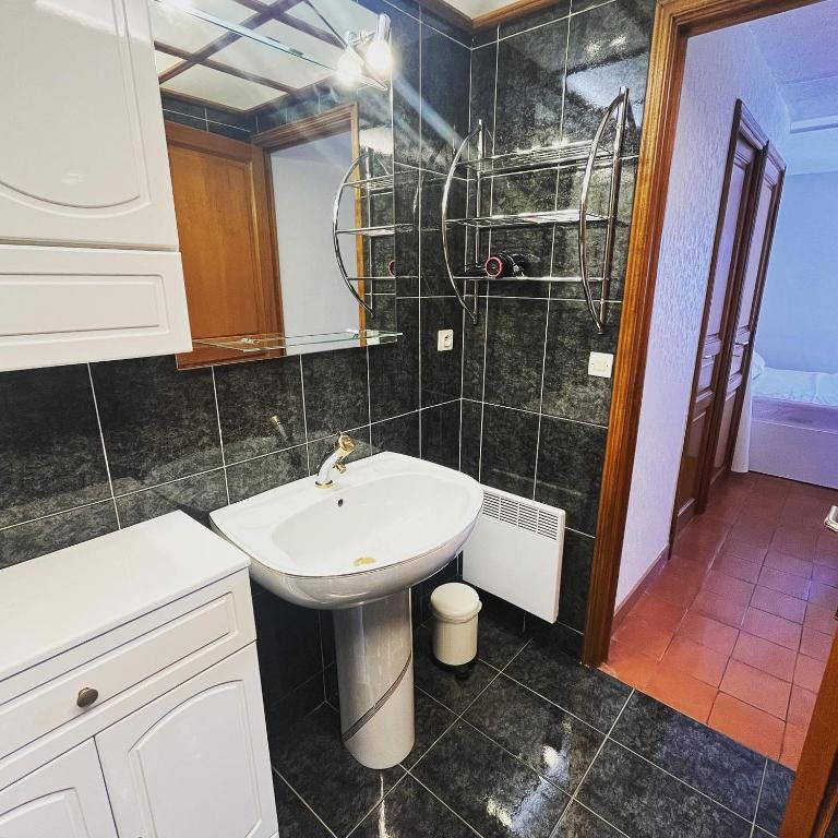 Loc.Allos - Appartement 1 Chambre - 14