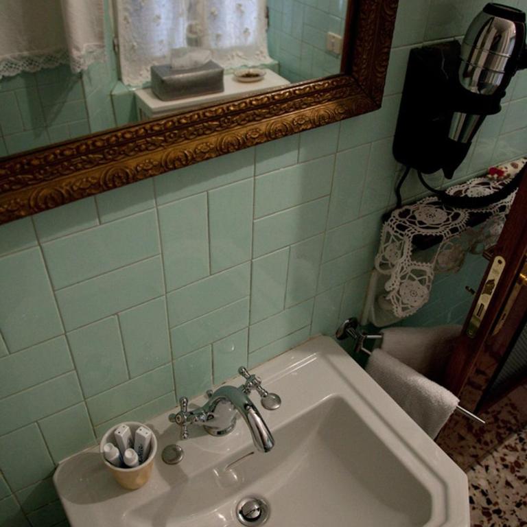 Le Case Cavallini Sgarbi di Rina Cavallini - Appartamento con 1 Camera da Letto - 3