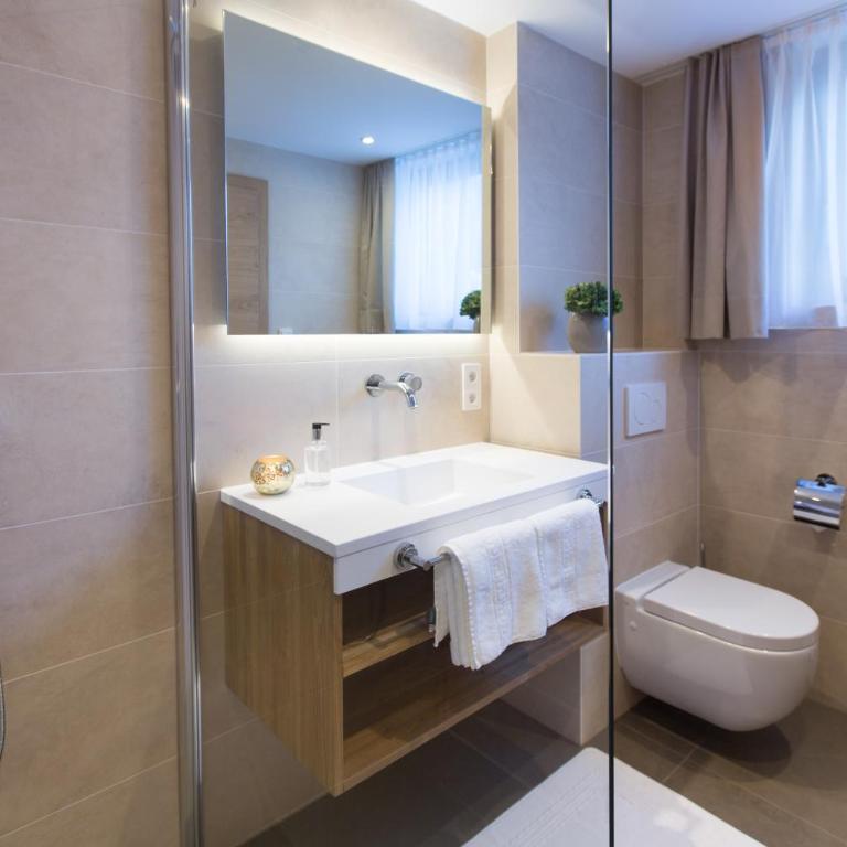 Hotel Schwarzer Adler - Sport & Spa - Ferienwohnung „Adler“ - 2