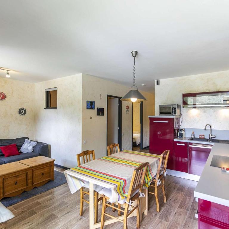 Bel appartement 4 pers, terrasse, parking privé, proche ski et thermes - Apartamento de 1 dormitorio - 1