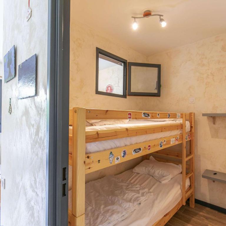 Bel appartement 4 pers, terrasse, parking privé, proche ski et thermes - Apartamento de 1 dormitorio - 4