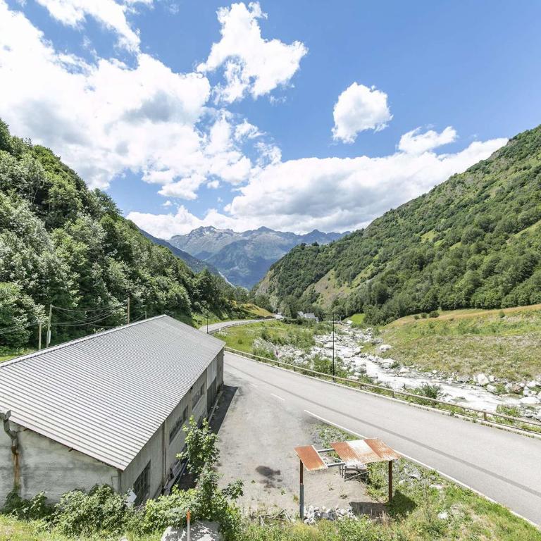 Bel appartement 4 pers, terrasse, parking privé, proche ski et thermes - Apartamento de 1 dormitorio - 9