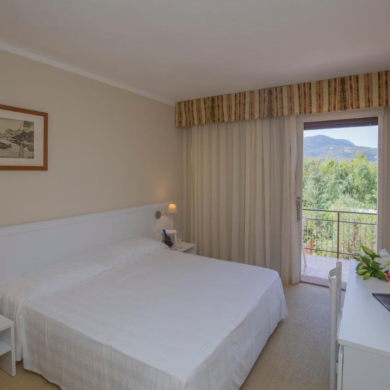 Hotel Fabricia - Camera Matrimoniale/Doppia con Letti Singoli - 9