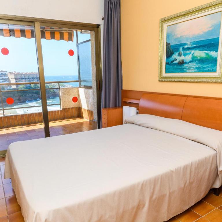 Rentalmar Salou Mar - Apartamento de 3 dormitorios - 14