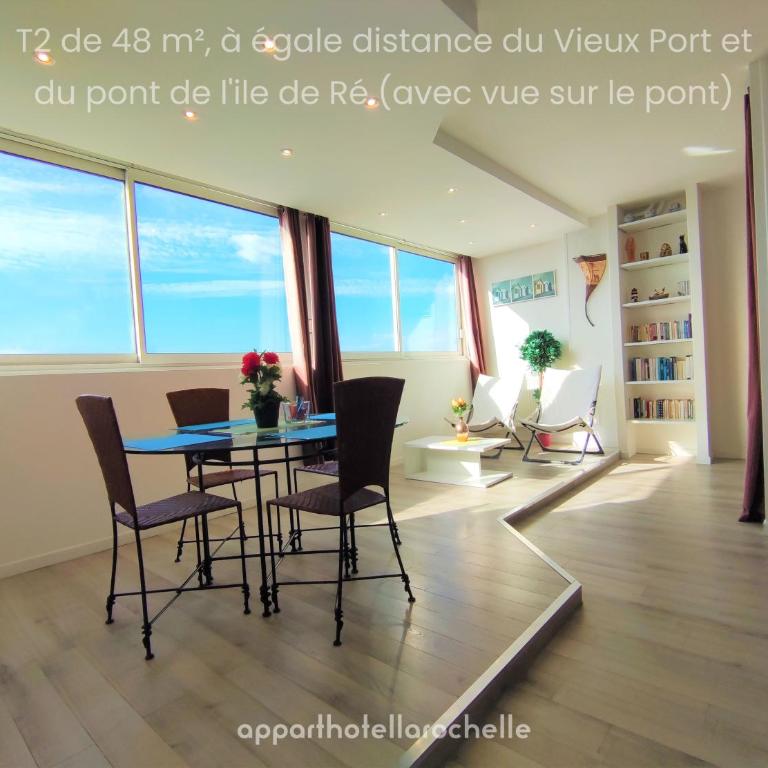 6 appartements et 4 adresses à mi-chemin entre le Vieux Port et l île de Ré - Appartement - Vue sur Pont - 1
