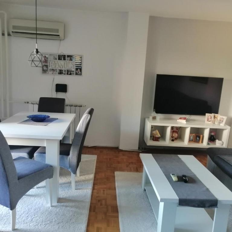 HomeB&E - Apartman sa 2 Spavaće Sobe - 8