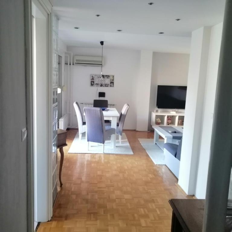 HomeB&E - Apartman sa 2 Spavaće Sobe - 6