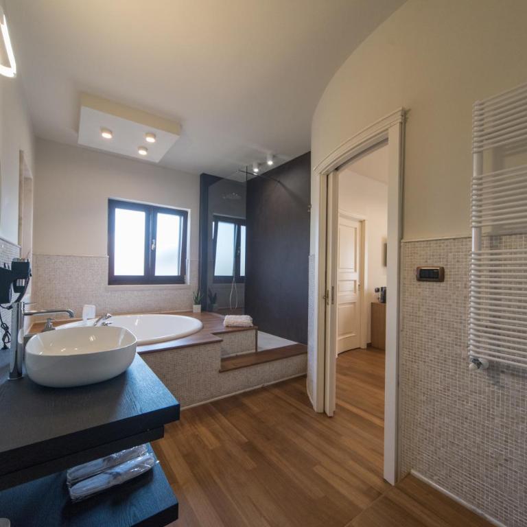Villa Pietra Bianca - Luxury stay in Puglia - Queen Room with Spa Bath - 9