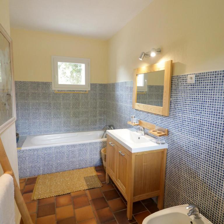 Maison 1 - Three-Bedroom House - 20