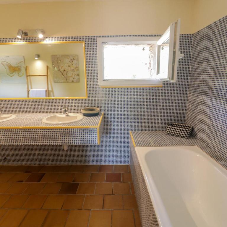 Maison 1 - Three-Bedroom House - 21