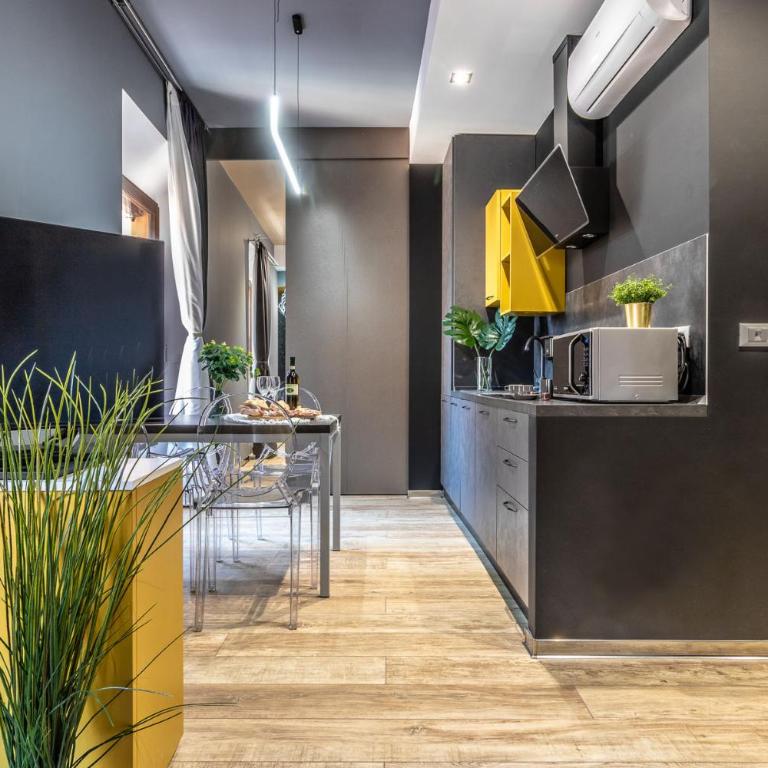 Ugo Bassi Apartments - Apartment - 2