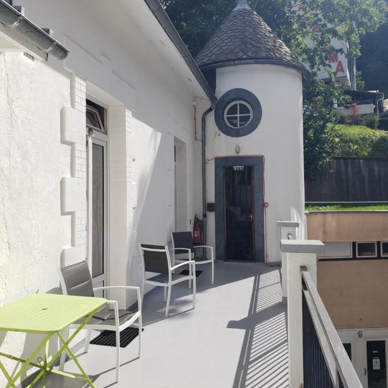Hébergement Artense - Chambre Double avec Salle de Bains Privative - 8