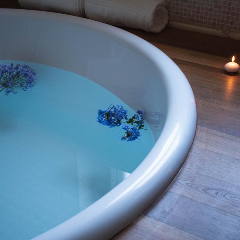 Villa Pietra Bianca - Luxury stay in Puglia - Queen Room with Spa Bath - 5