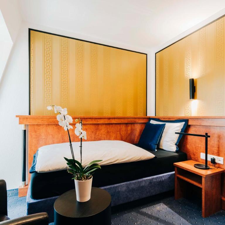 DAS v EVERT Hotel - am Congress Centrum Würzburg - Classic Zimmer - 6
