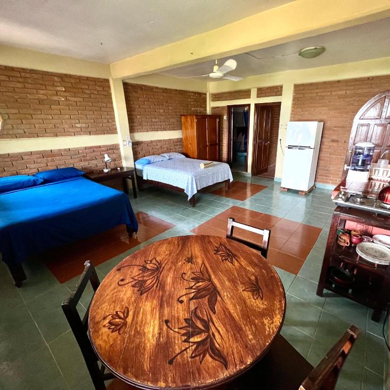 Ananda Guest House Yoga & Meditación - Habitación Familiar con vistas al mar - 5
