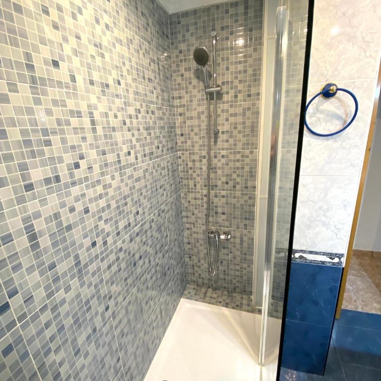 Apartamento de temporada en Malvarrosa Vacaciones largas Long Stay desde 11 noches - Three-Bedroom Apartment - 26