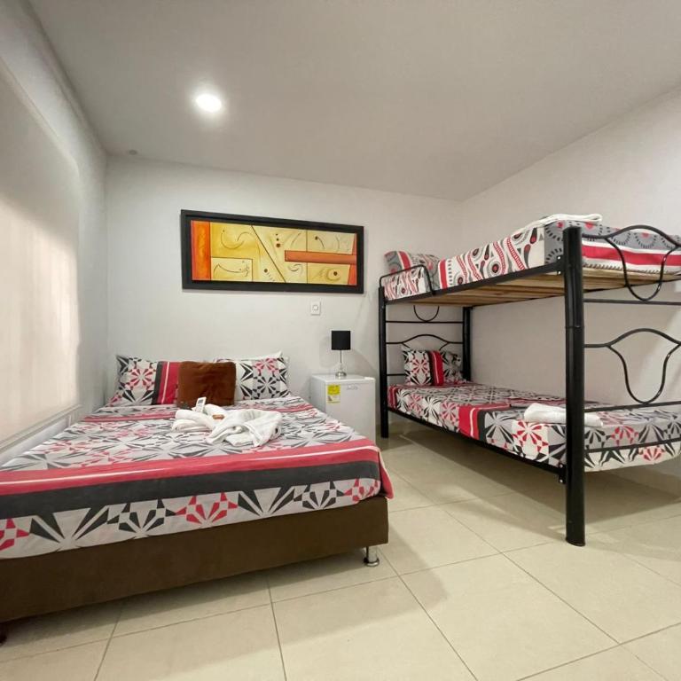 Lindos apartaestudios y habitaciones en Ibague - Habitación Doble - 11